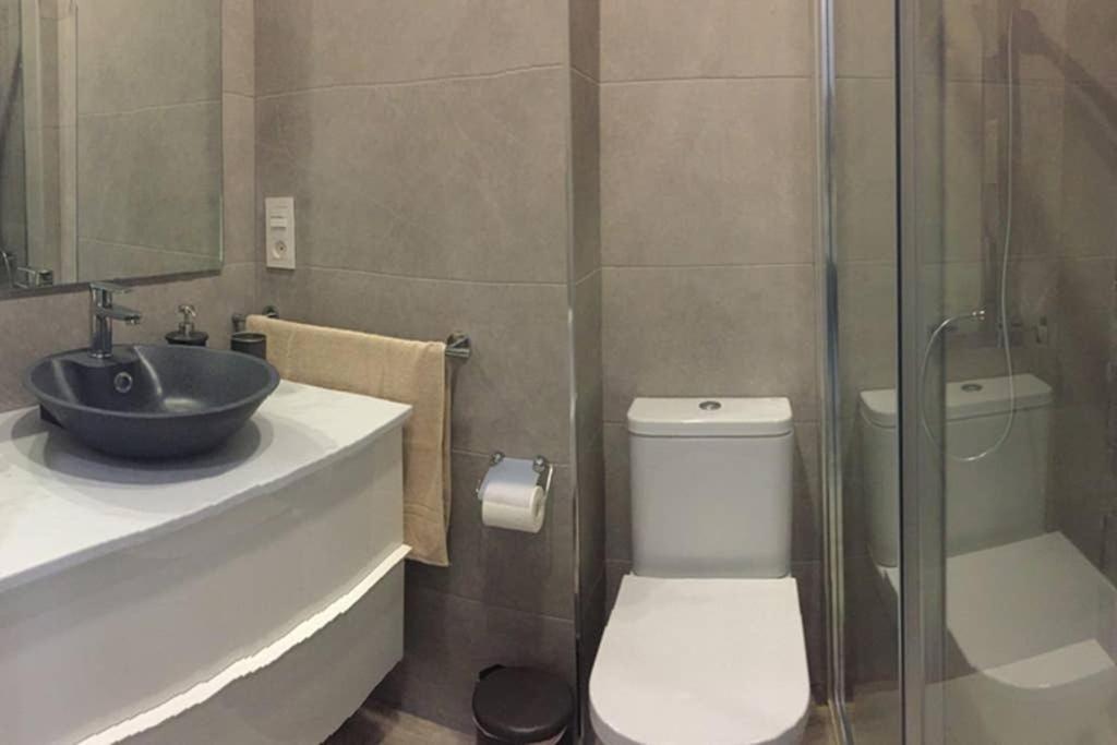 Apartamento de diseño céntrico a 5 min de playa  Alicante Esterno foto