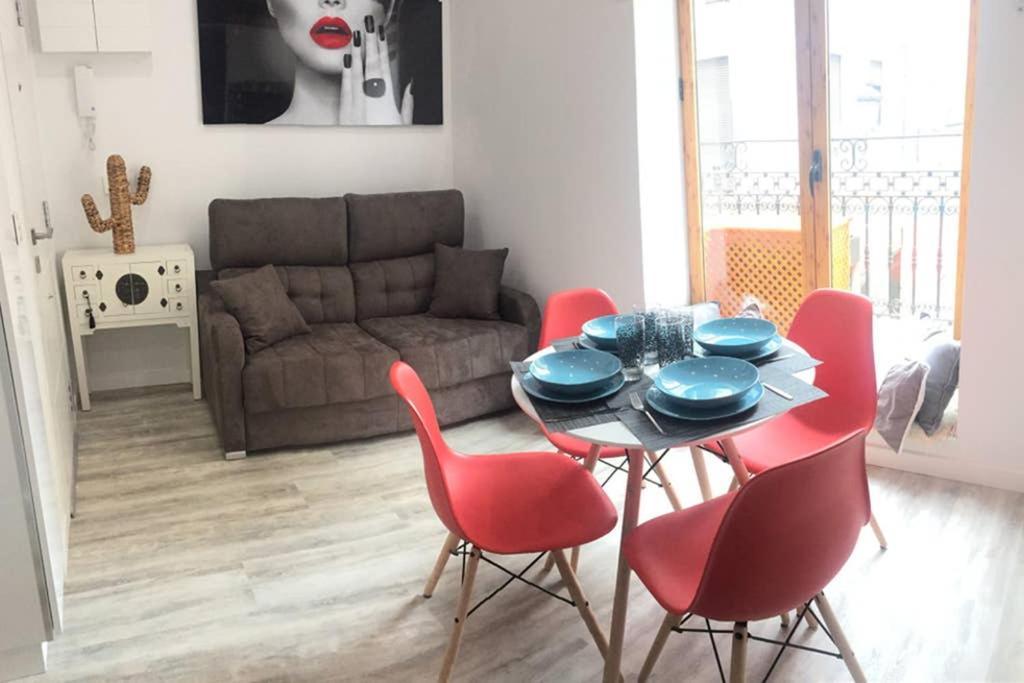 Apartamento de diseño céntrico a 5 min de playa  Alicante Esterno foto