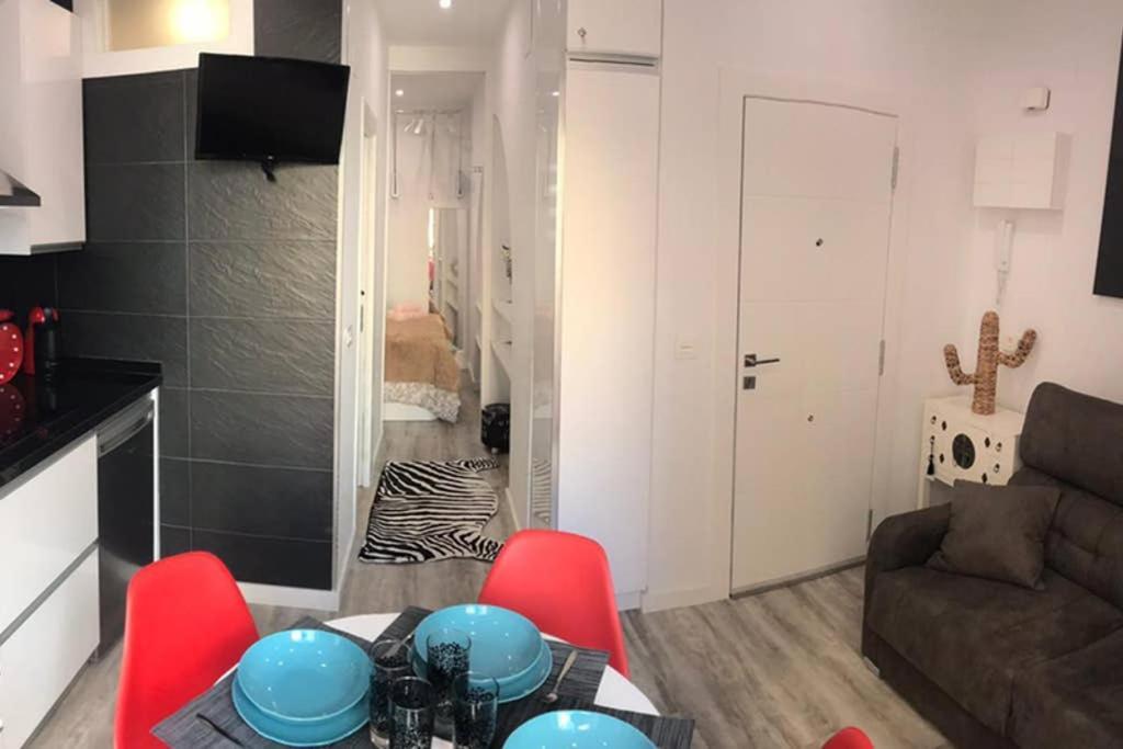 Apartamento de diseño céntrico a 5 min de playa  Alicante Esterno foto