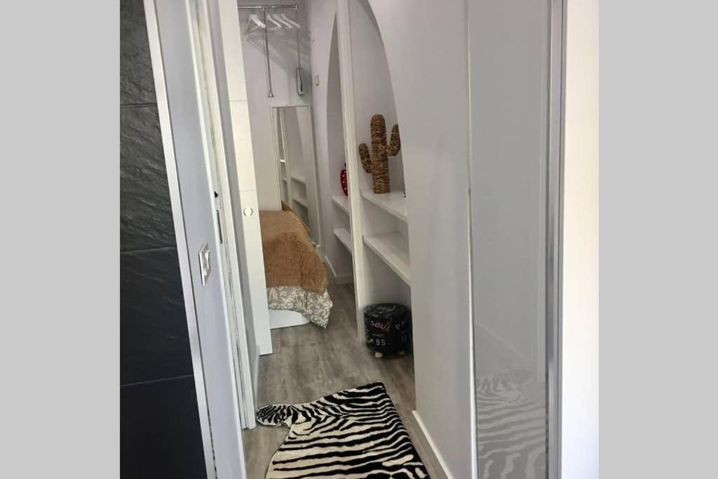 Apartamento de diseño céntrico a 5 min de playa  Alicante Esterno foto